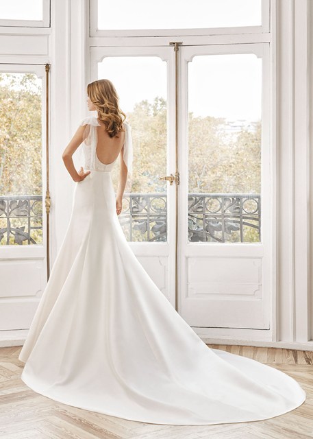Nusty Wedding Dress